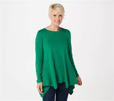 Qvc logo by lori goldstein - Once you pop on this printed top, you'll understand why Lori's got legions of loyal fans (count yourself in!). From LOGO by Lori Goldstein®. Features: allover print, sleeveless, scoop neckline, sharkbite hem. Fit: semi-fitted; follows the lines of the body with added wearing ease. Length: missy length 26-1/2" to 28-5/8"; plus length 29" to 32 ...